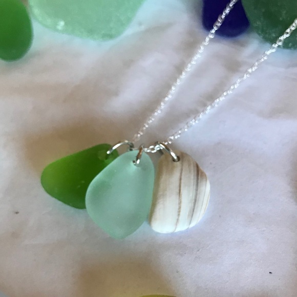 SEAGLASS Seafoam & Green Genuine Seaglass Necklace - Picture 2 of 2